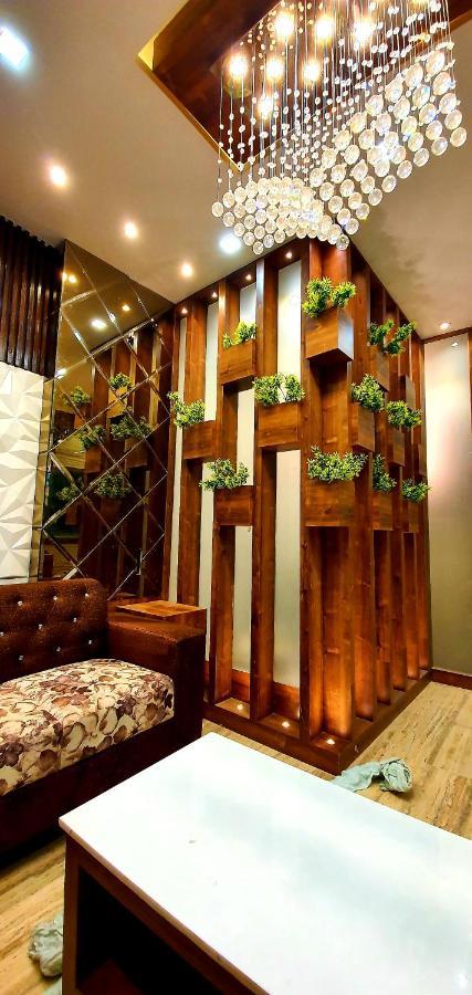 אמריצר Hotel 56 - 200 Meter From Golden Temple מראה חיצוני תמונה